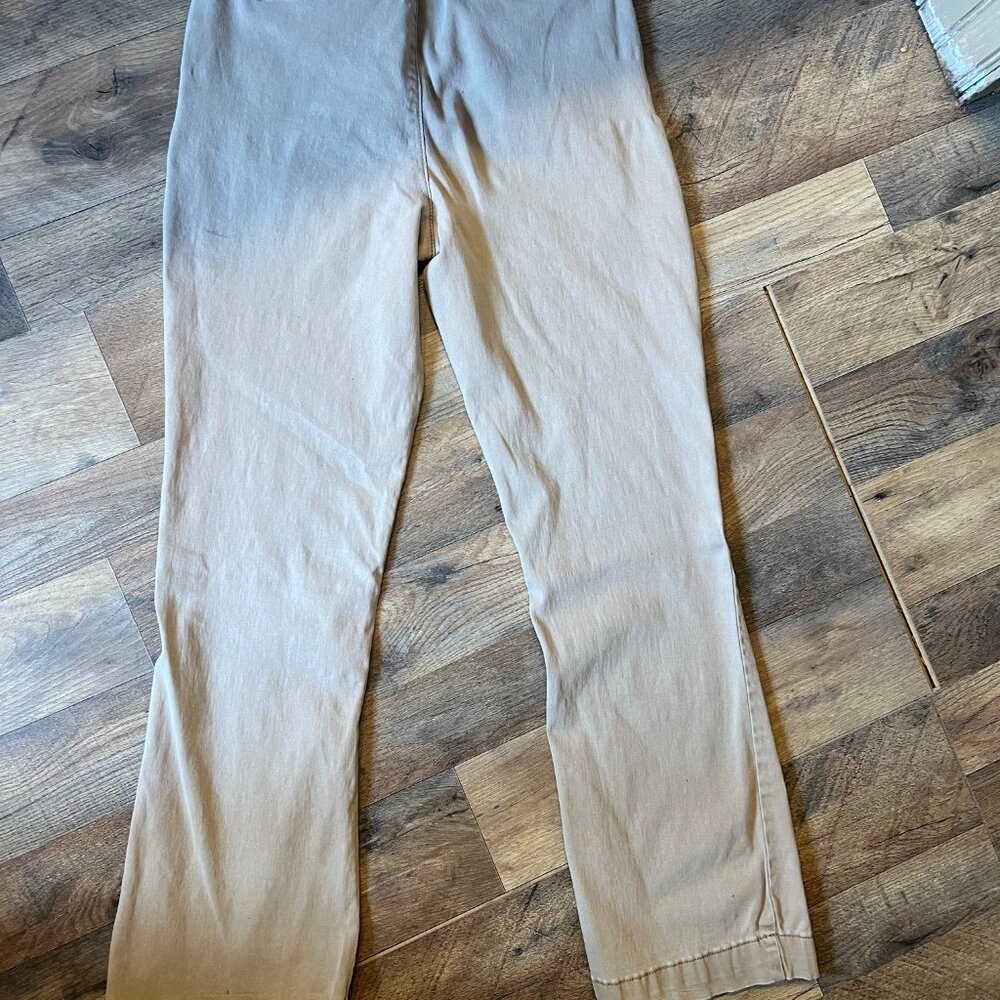 Size 10 Tan one 5 one - Picture 3 of 3